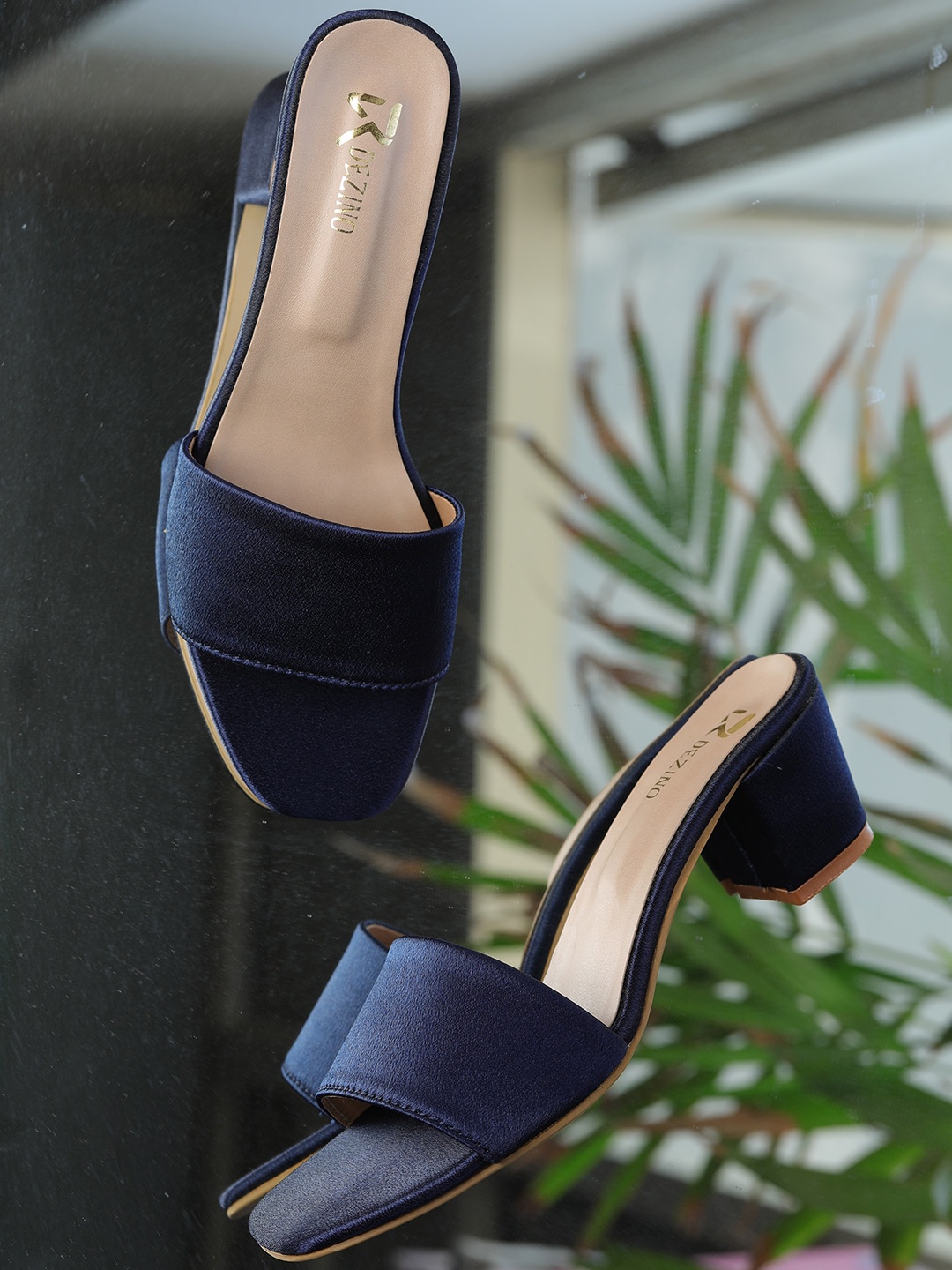 

R DEZINO Blue Solid Block Sandals