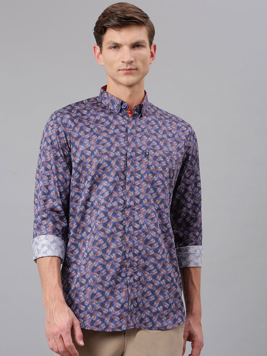 

Thomas Scott Men Blue Floral Printed Casual Shirt