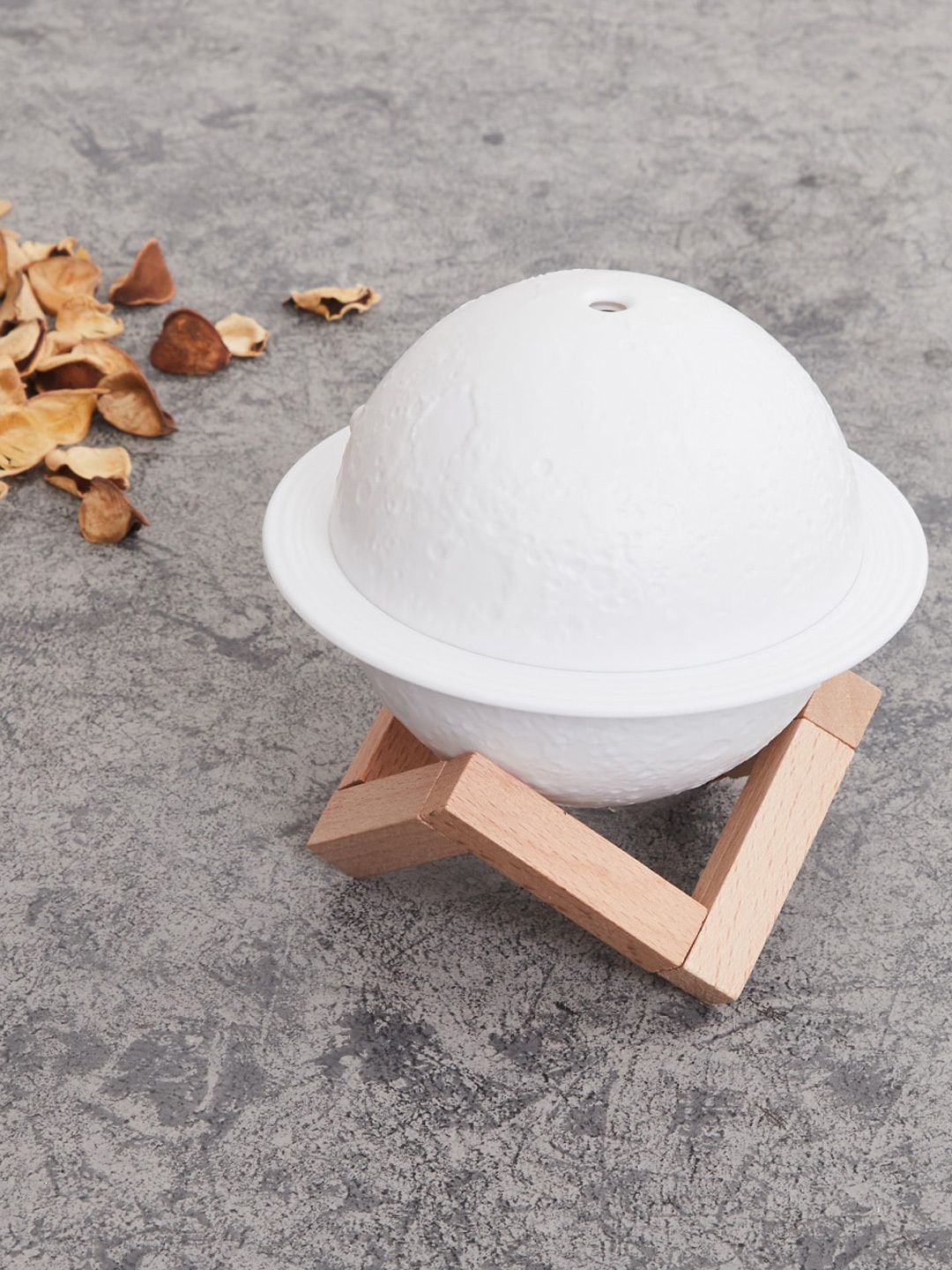 

Home Centre White Textured Ceramic Aroma Diffuser, Brown