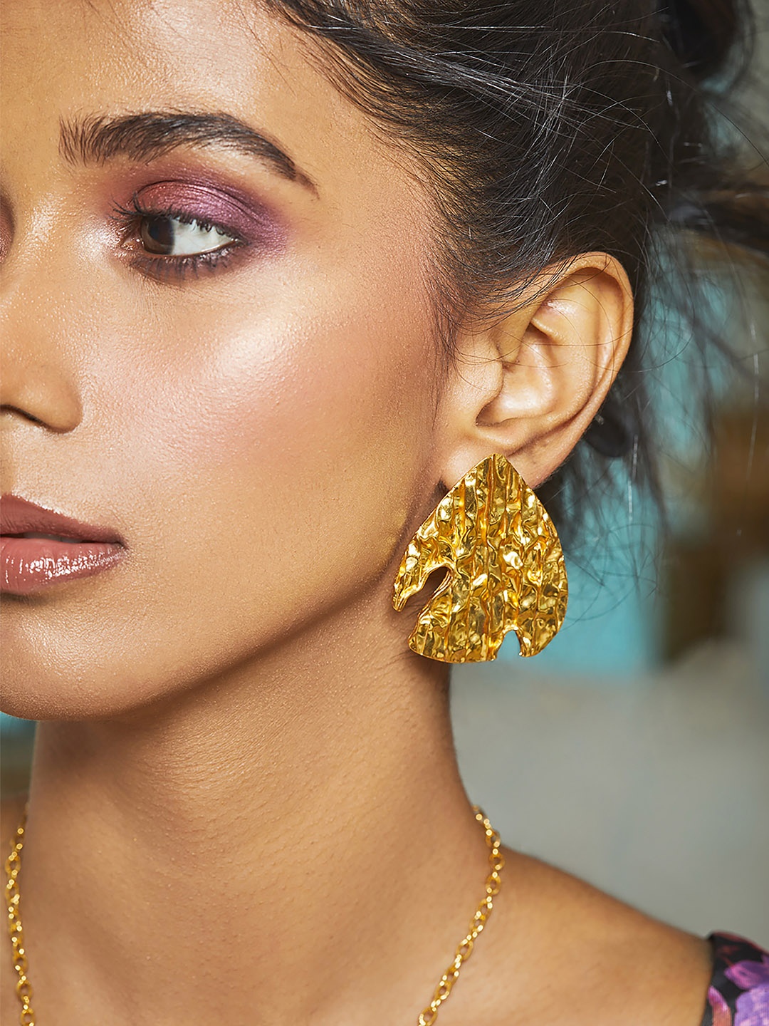 

MNSH Gold-Plated Contemporary Studs Earrings