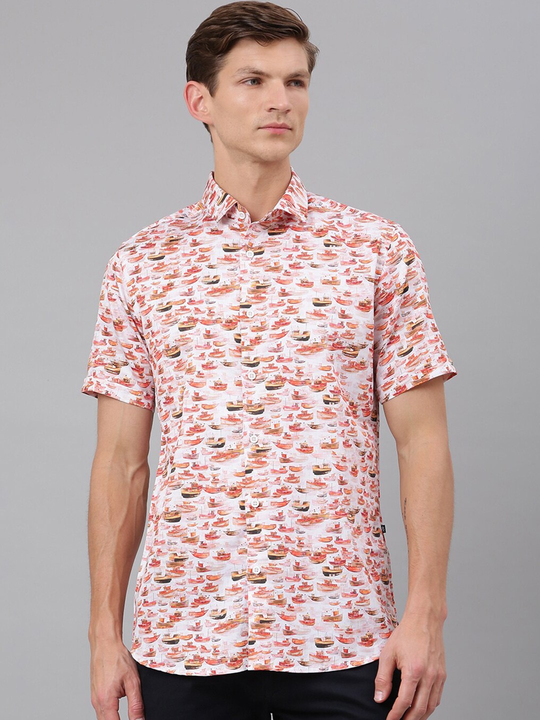 

Thomas Scott Men White & Pink Printed Casual Shirt