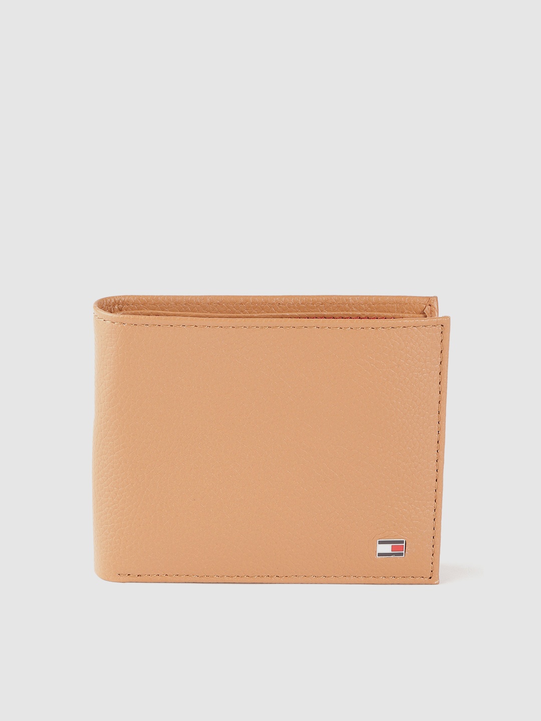 

Tommy Hilfiger Men Camel Brown Leather Two Fold Wallet