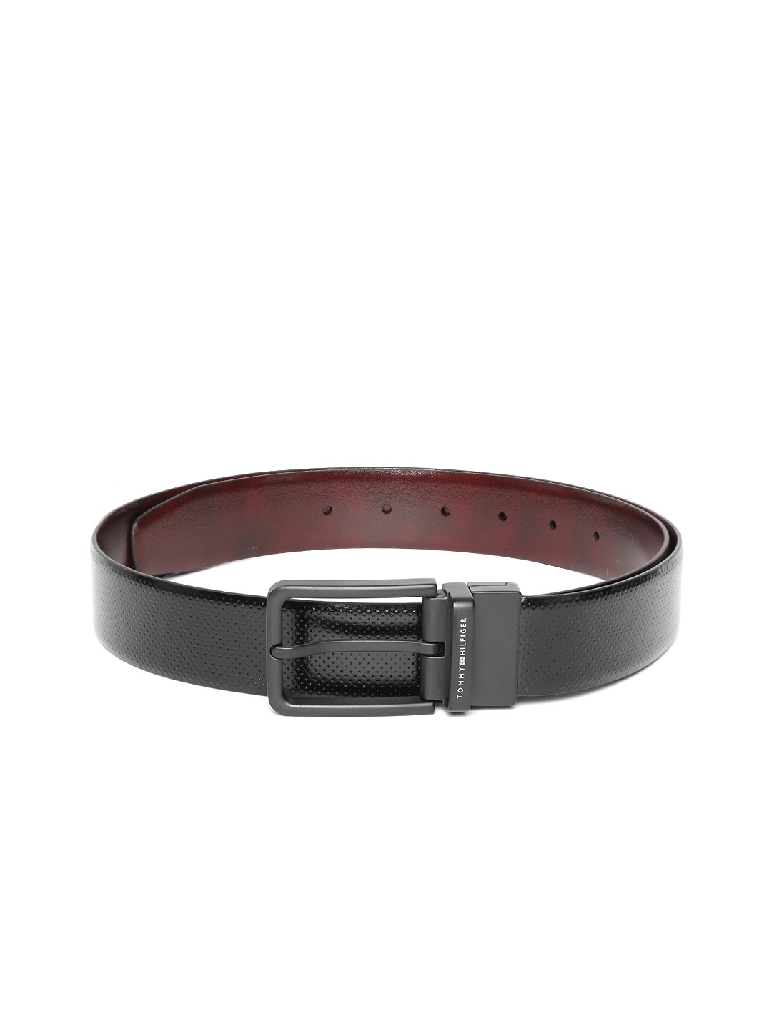 

Tommy Hilfiger Men Black Textured Leather Belt