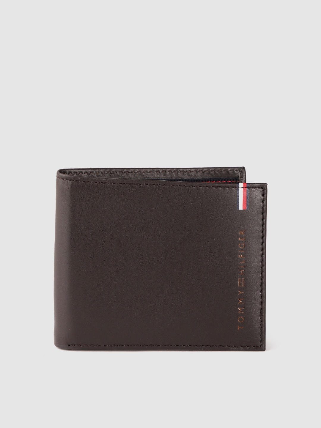 

Tommy Hilfiger Men Brown Floral Cut Work Leather Two Fold Wallet