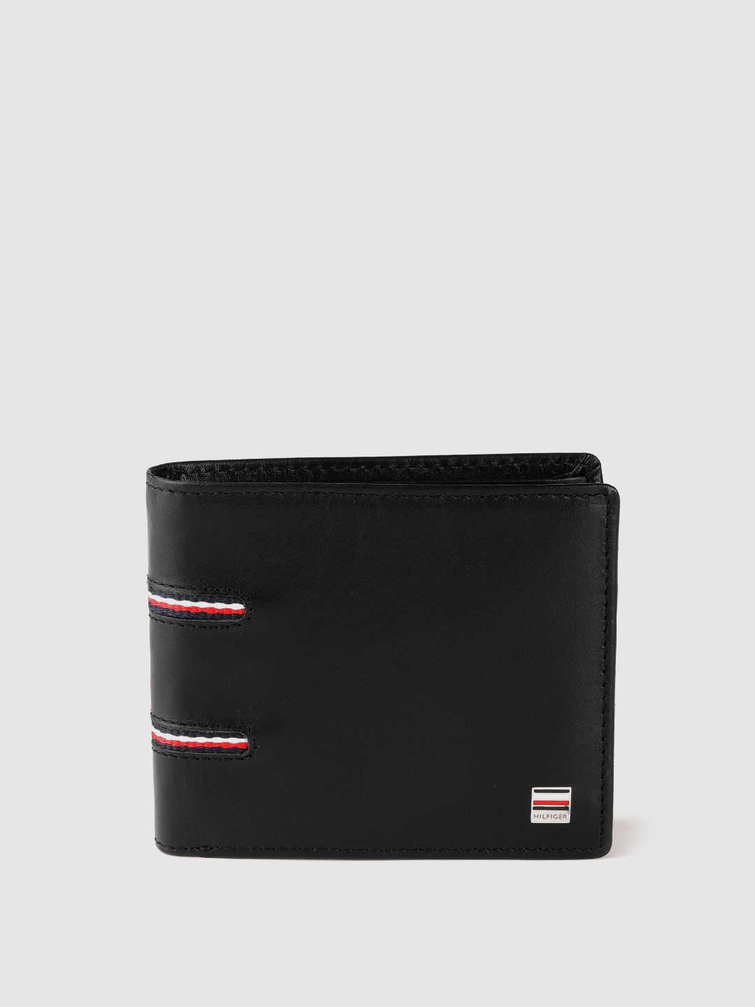 

Tommy Hilfiger Men Black Leather Two Fold Wallet