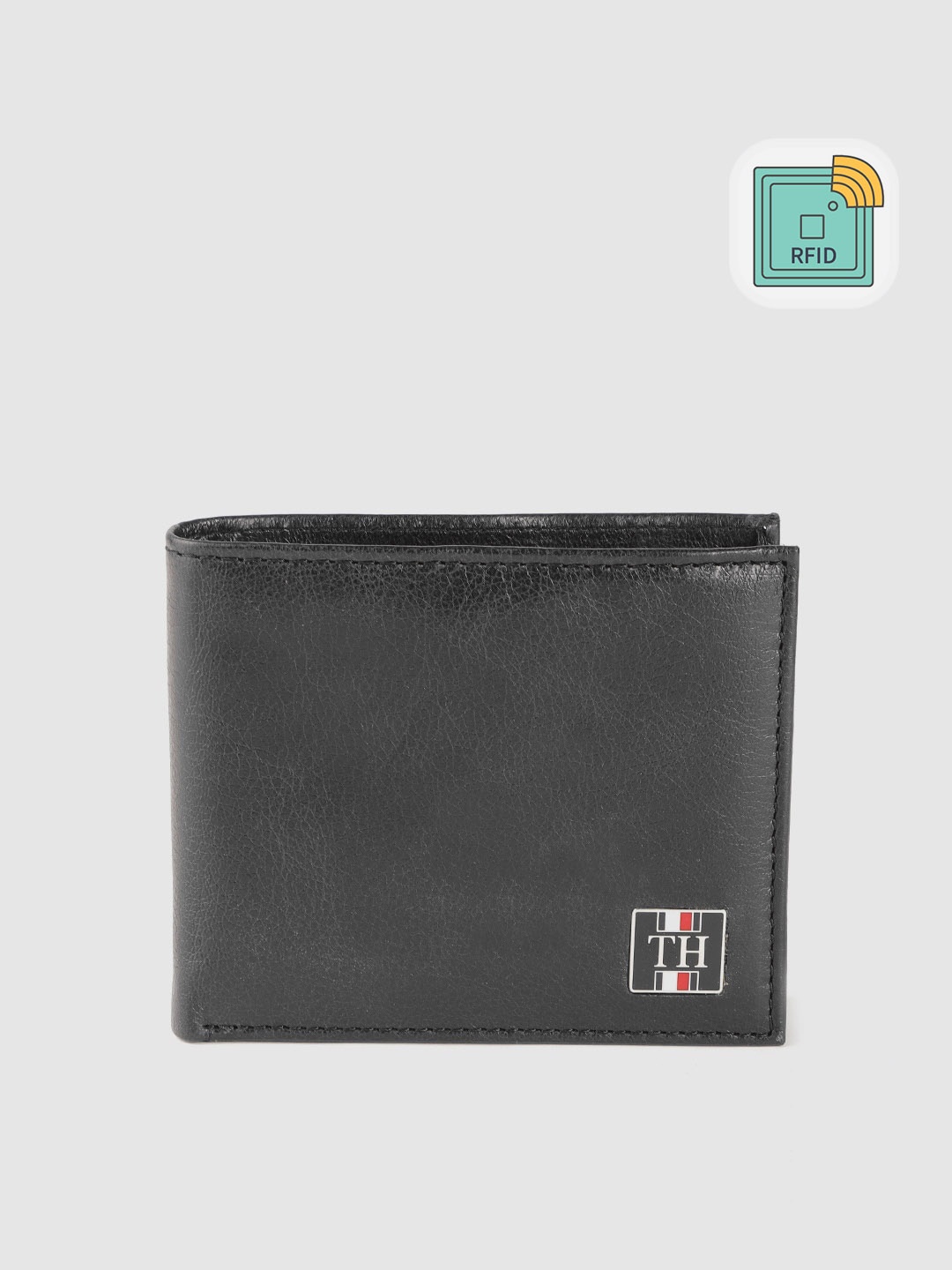 

Tommy Hilfiger Men Black Floral Cut Work Leather Two Fold Wallet