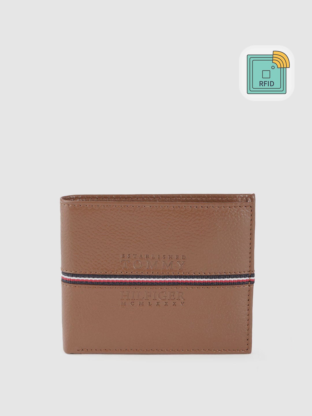 

Tommy Hilfiger Men Tan Brown Brand Logo Leather Two Fold Wallet