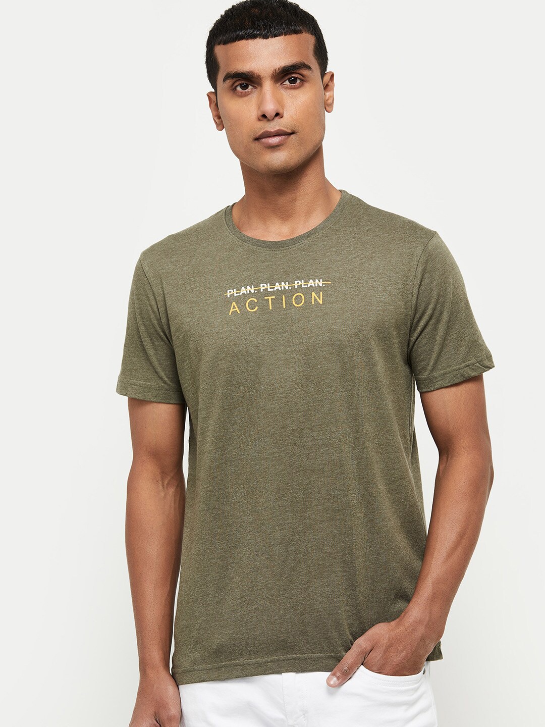

max Men Olive Green Typography Printed T-shirt
