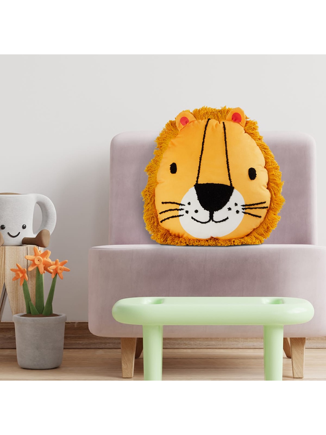 

Home Centre Yellow & Black Slate Lion Shaped Cushion