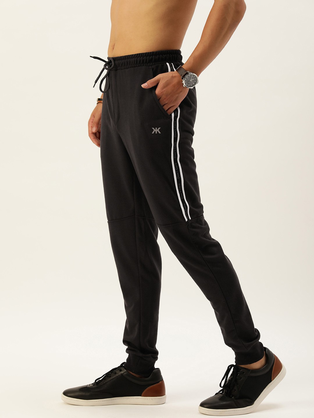 

Kook N Keech Men Black Side Striped Joggers
