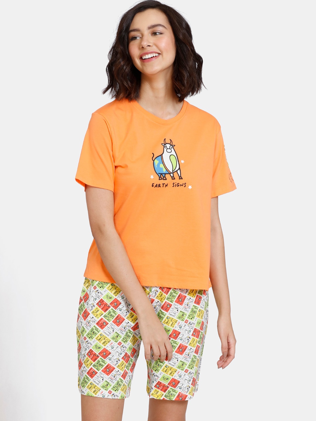 

Zivame Women Orange & Green Printed Night suit