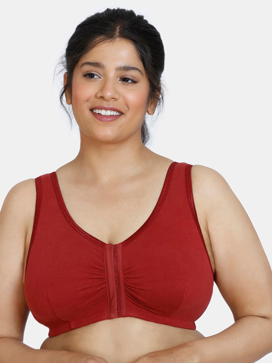 

Zivame Red Seamless Non-Wired Center-Front Open Everyday Bra