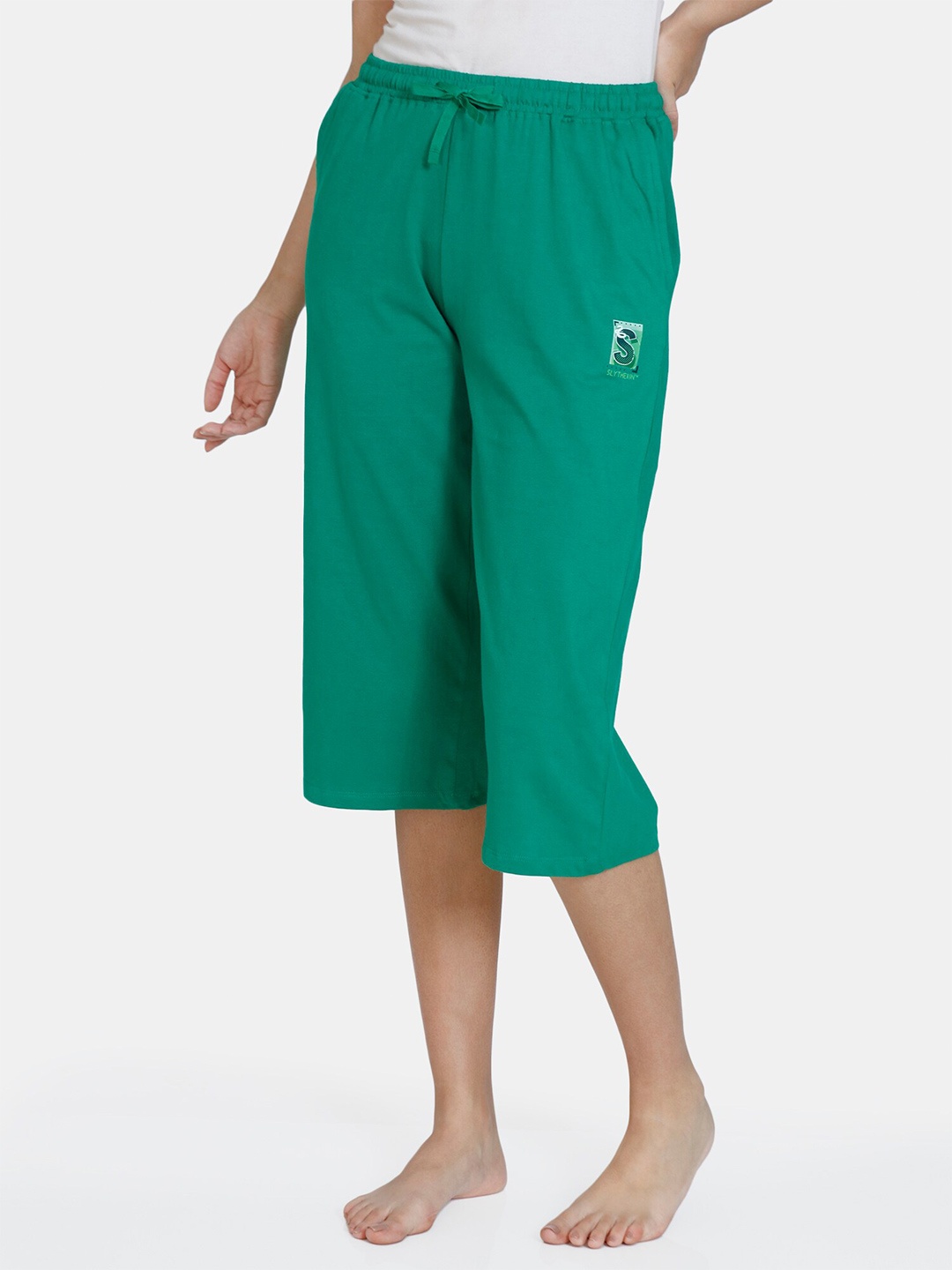 

Zivame Women Solid Lounge Capris, Green