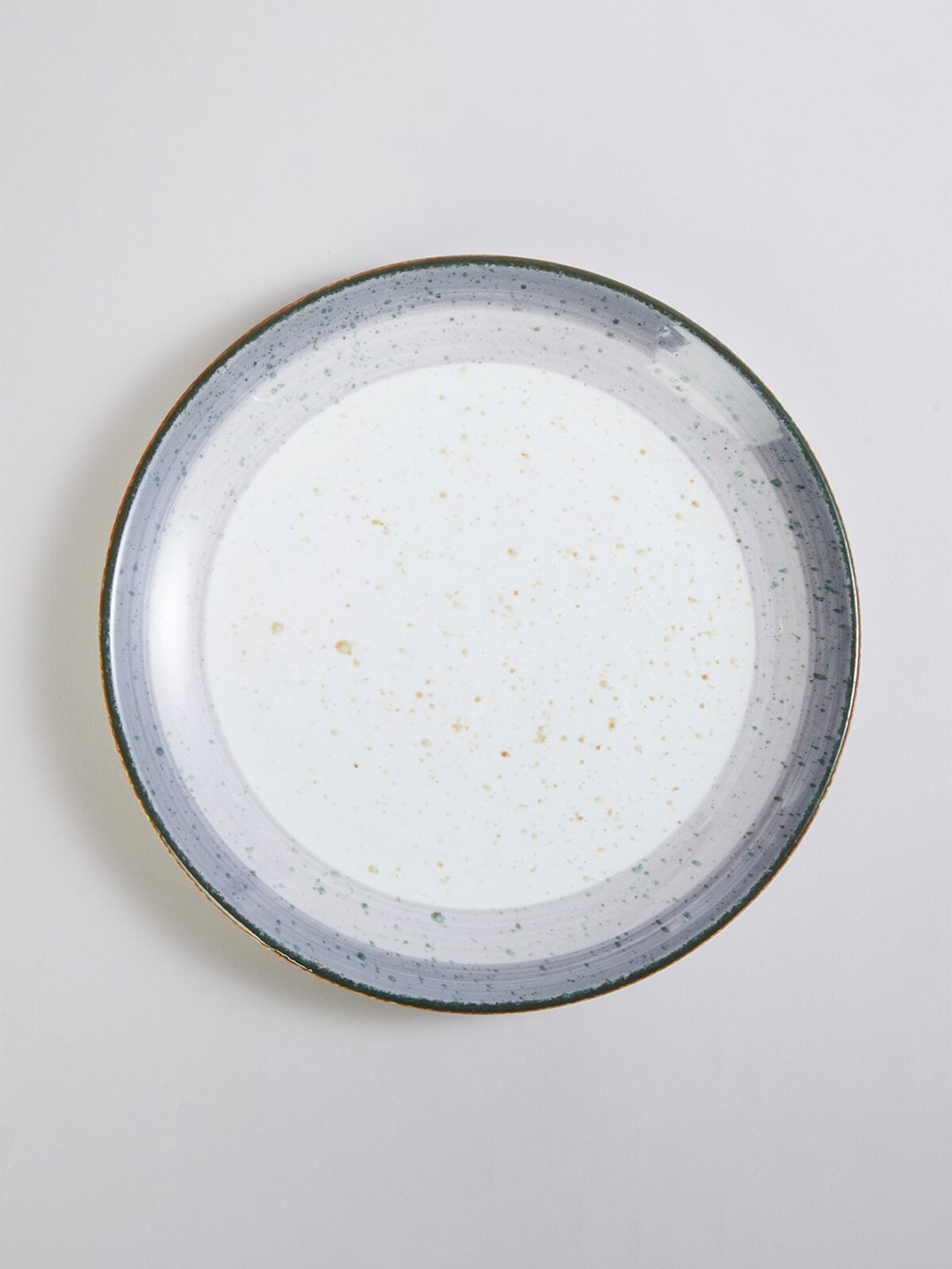 

Home Centre Grey & White 1 Pieces Printed Bone China Matte Plates