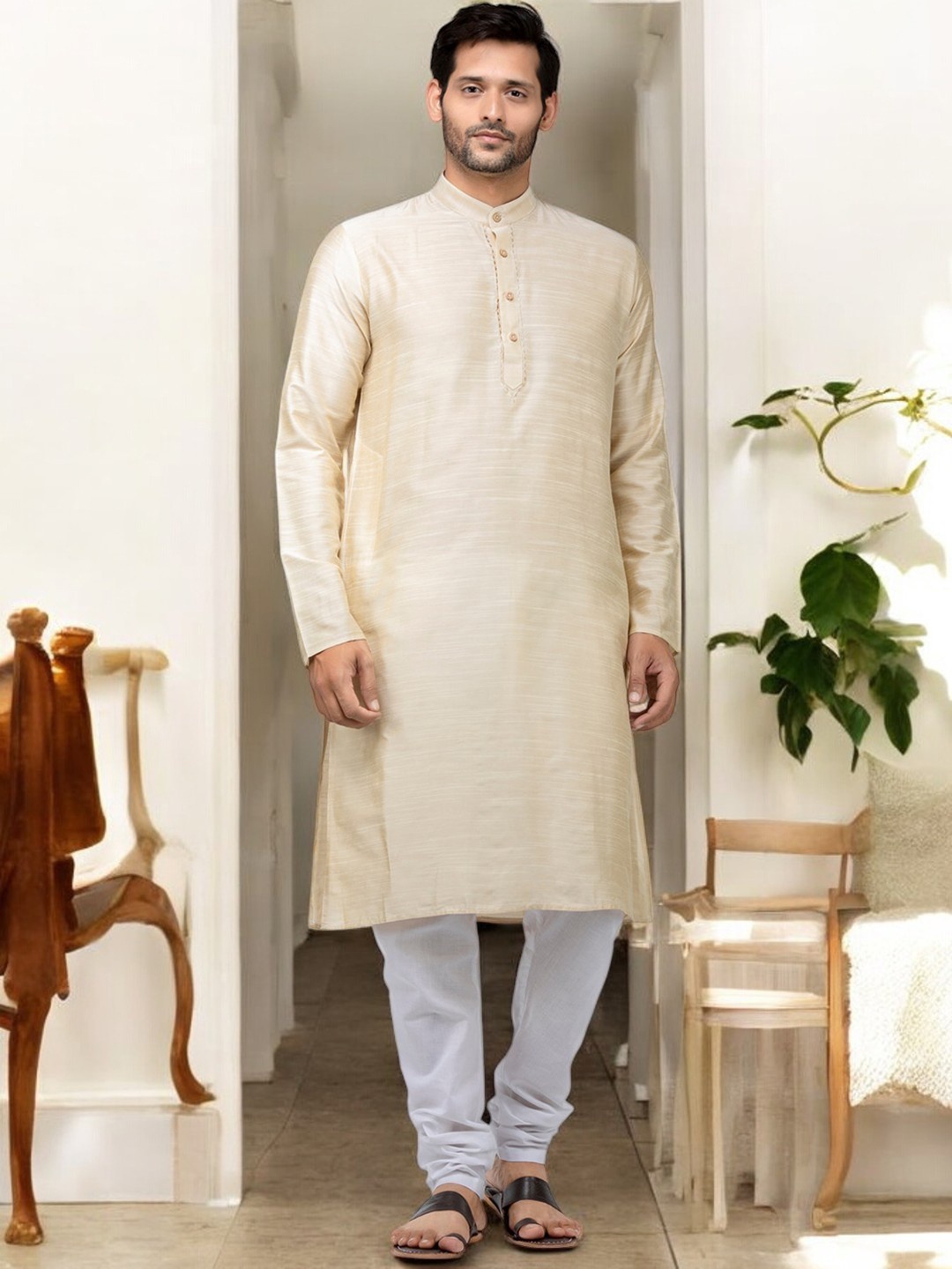 

TATTVA Men Cream-Coloured Solid Kurta