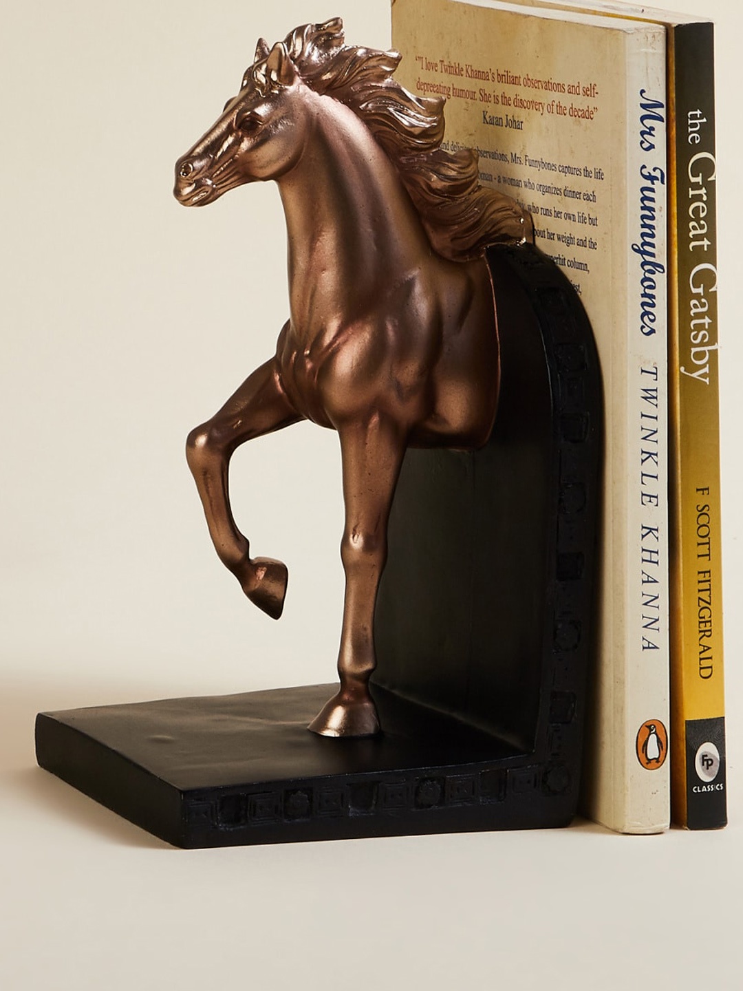 

Home Centre Gold-Toned Ceramic Horse Bookend Showpieces