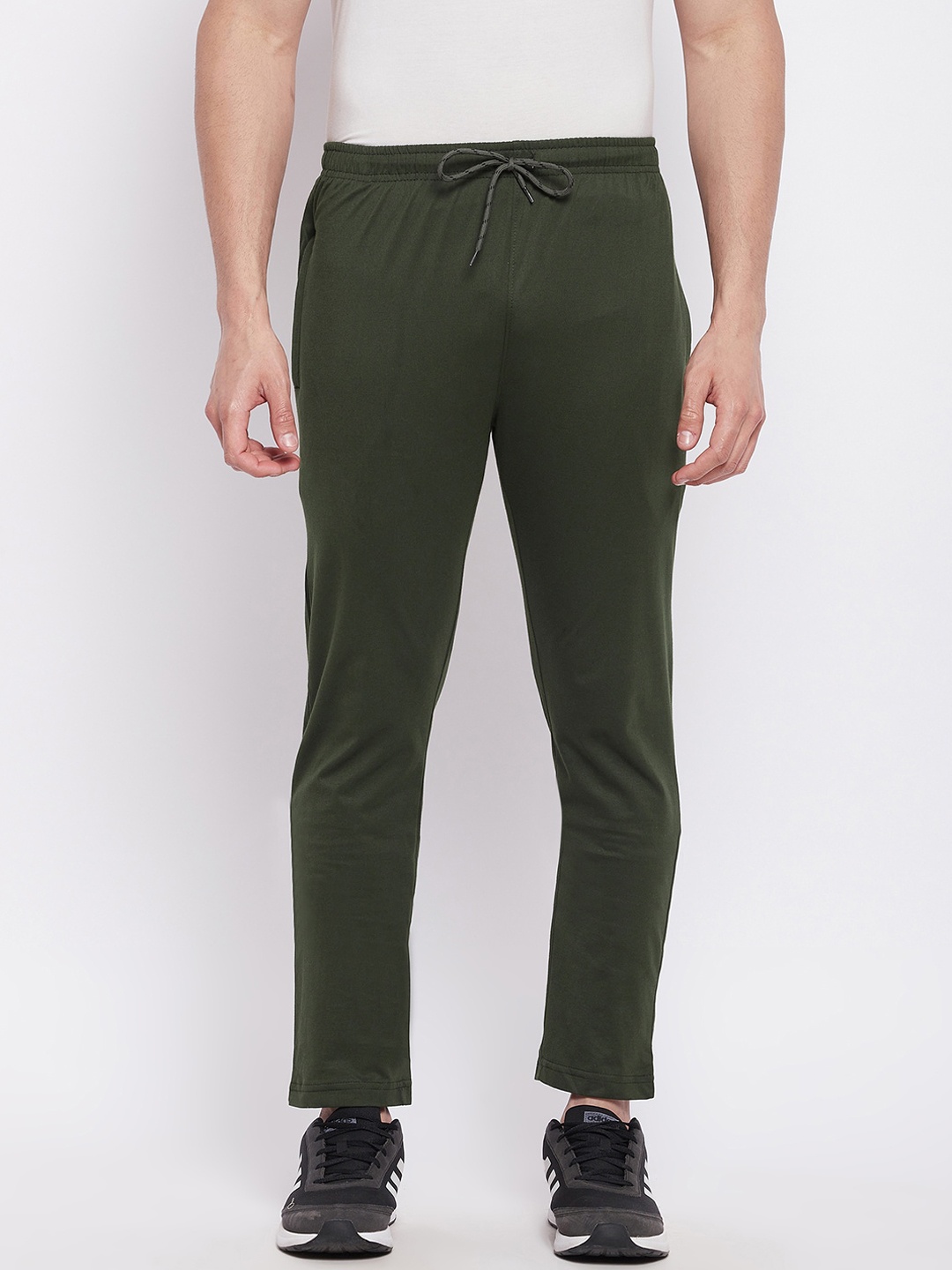 

NEVA Men Olive Green Solid Regular-Fit Cotton Track Pant