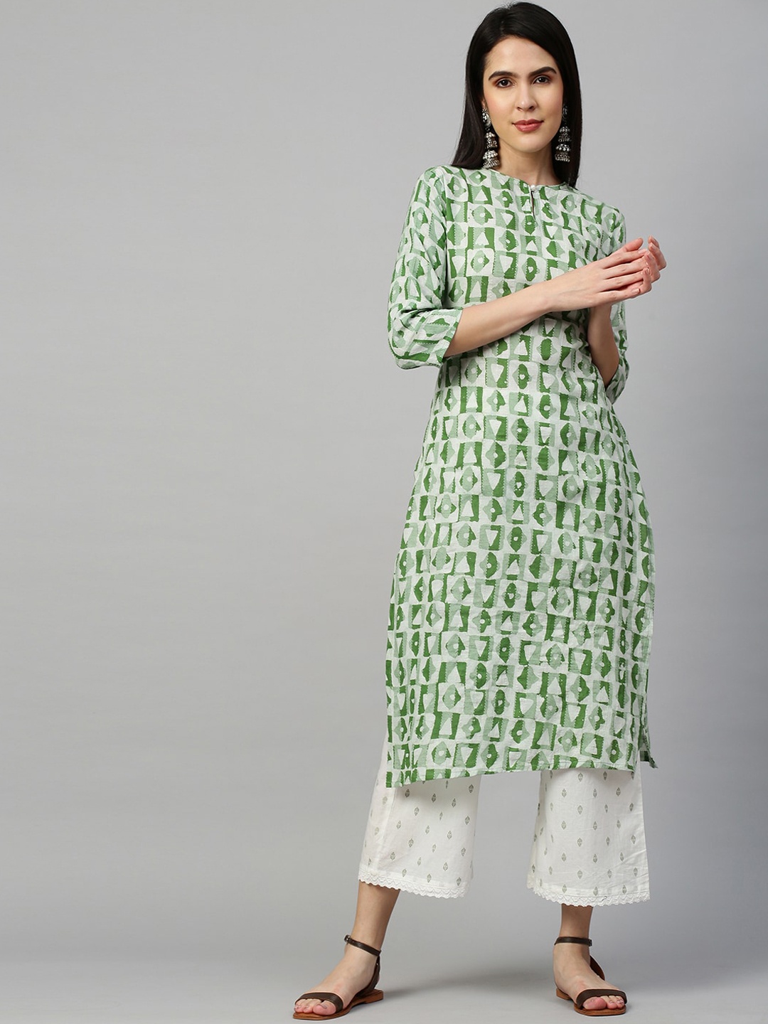 

FASHOR Women Green & White Geometric Printed Keyhole Neck Thread Work Kurta