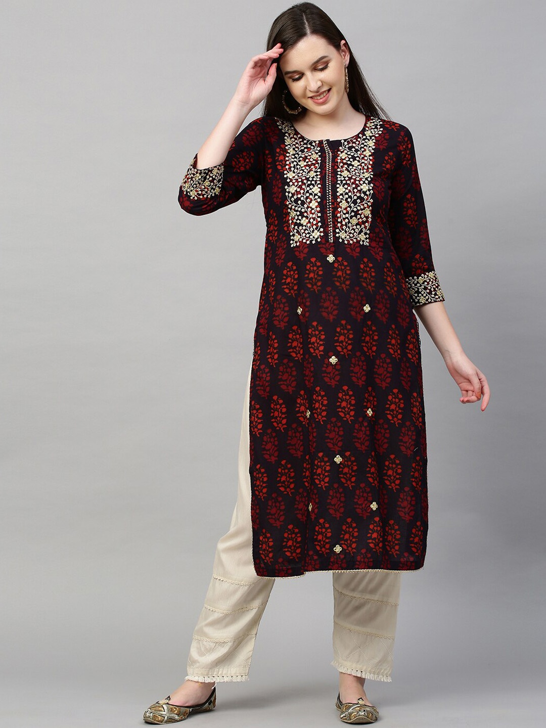 

FASHOR Women Navy Blue & Red Floral Printed Thread Work Kurta