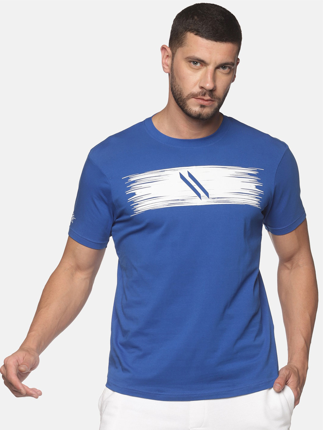 

ATTIITUDE Men Blue & White Brand Logo Printed ClimaCool Slim Fit T-shirt