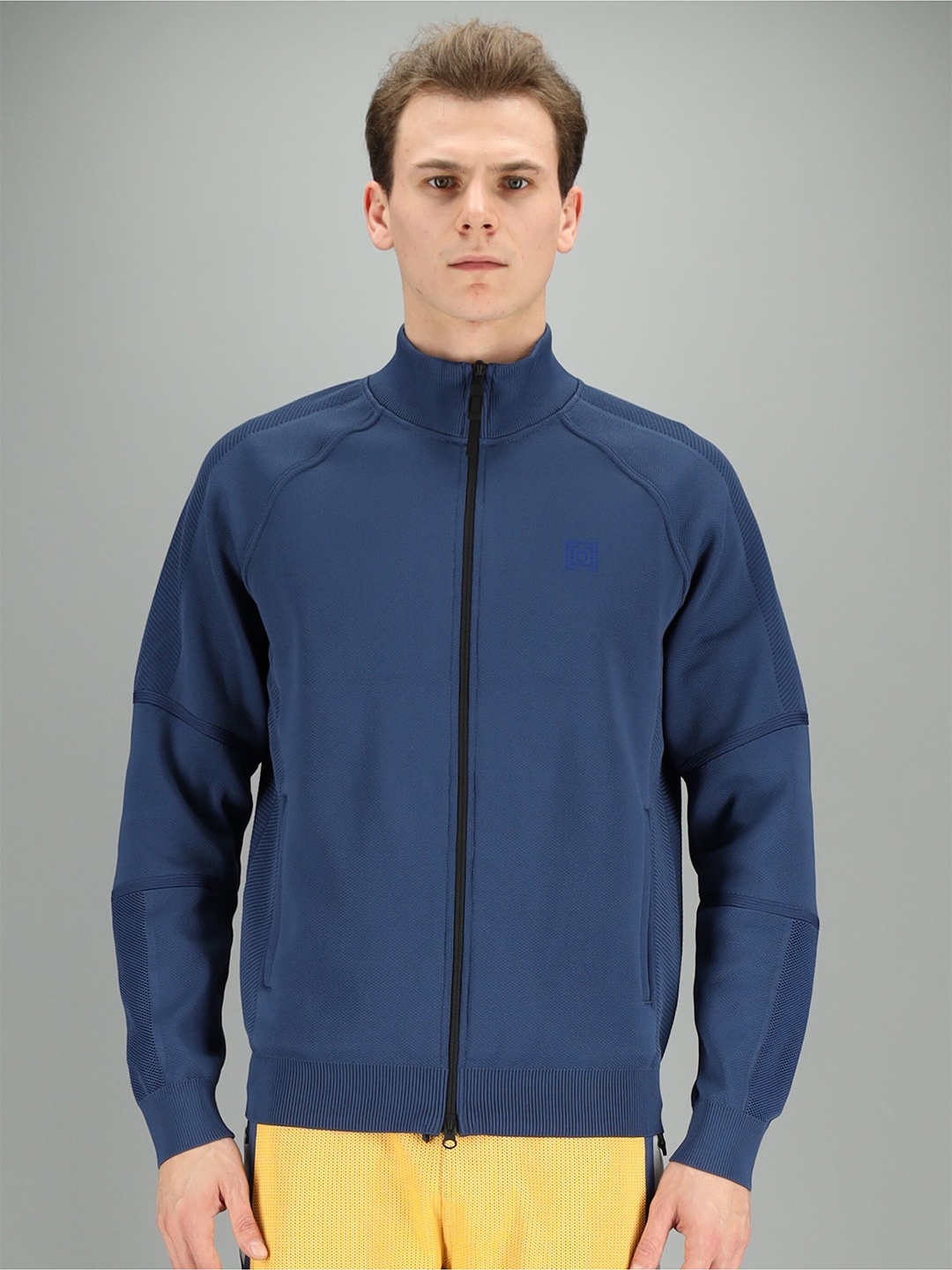 

FREESOUL Men Blue Sweatshirt