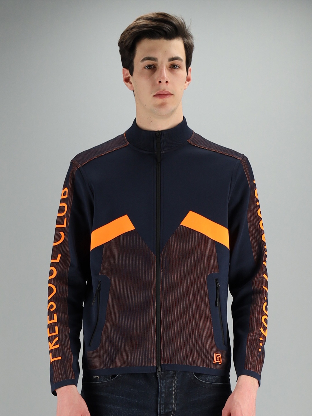 

FREESOUL Men Blue Colourblocked Sweatshirt