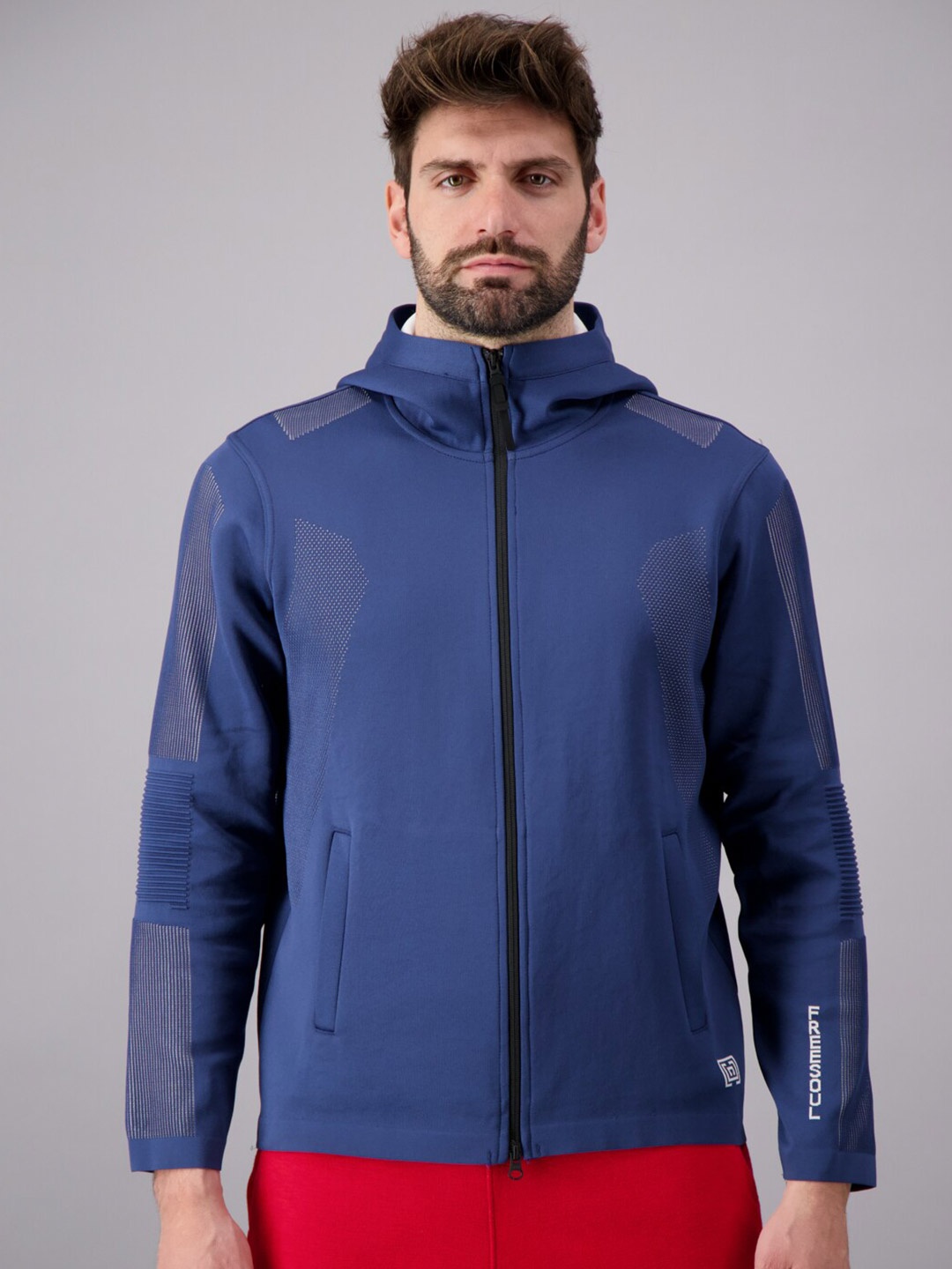 

FREESOUL Men Blue Solid Hooded Sweatshirt