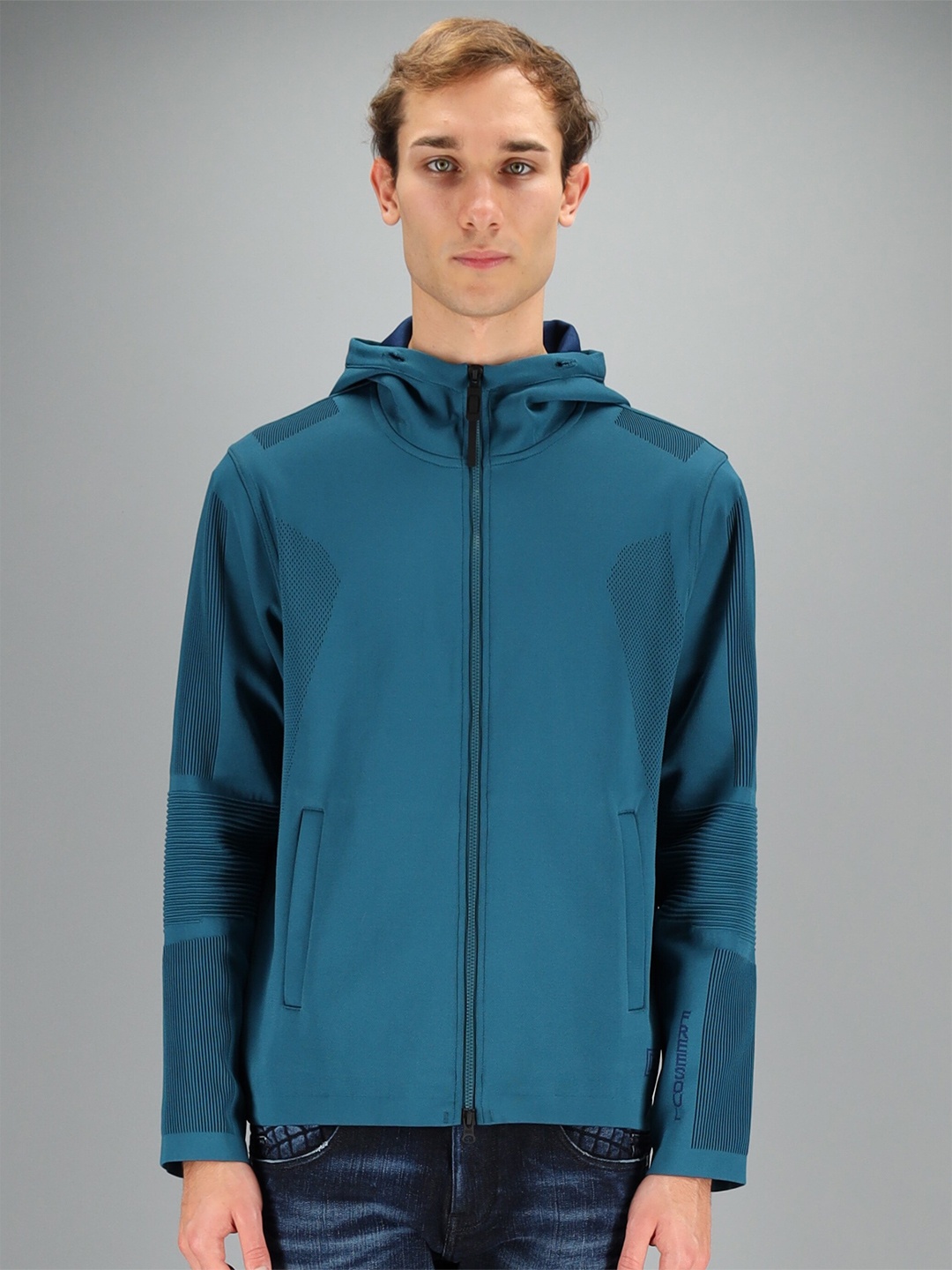 

FREESOUL Men Blue Hooded Sweatshirt