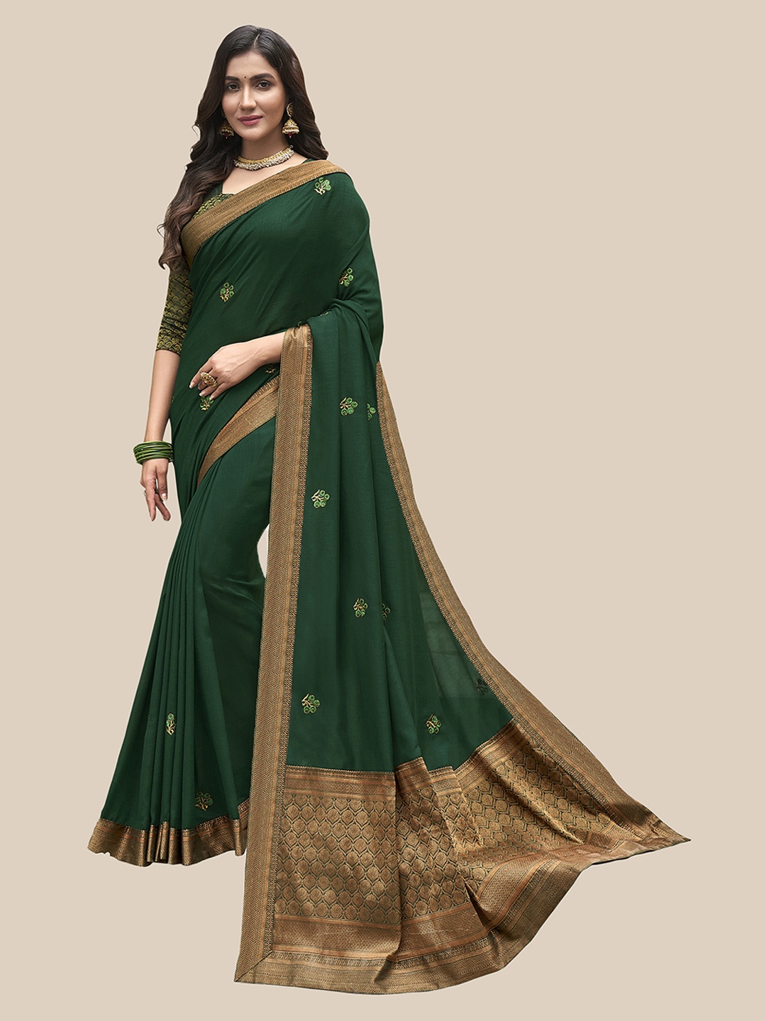 

UNITED LIBERTY Green & Gold-Toned Floral Embroidered Art Silk Block Print Saree