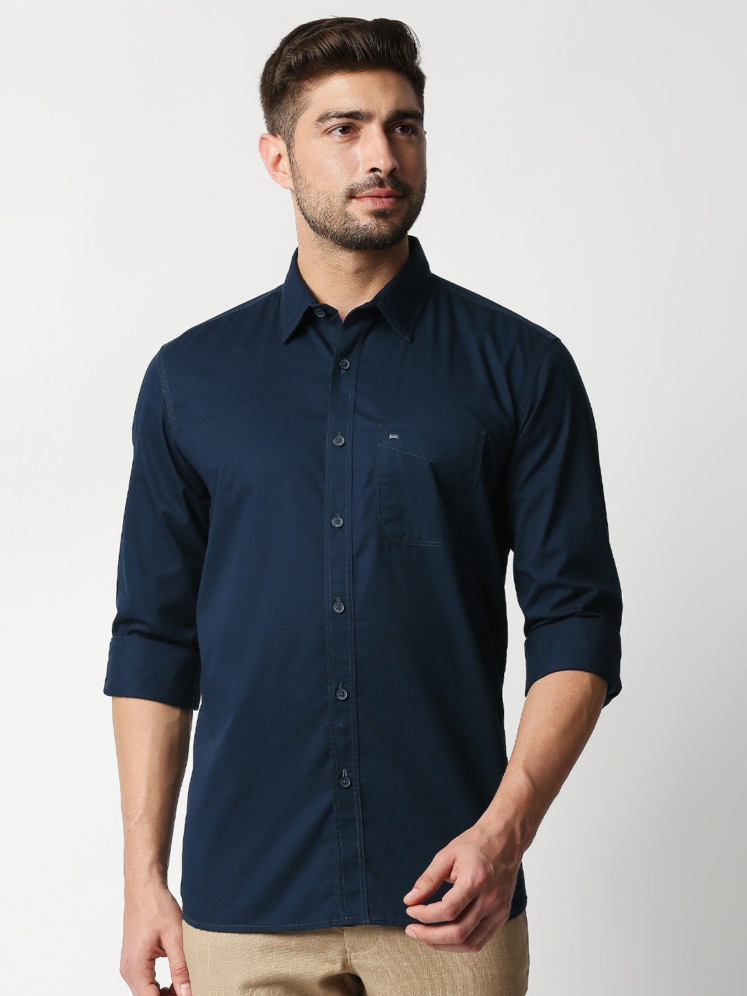 

Basics Men Navy Blue Slim Fit Pure Cotton Casual Shirt