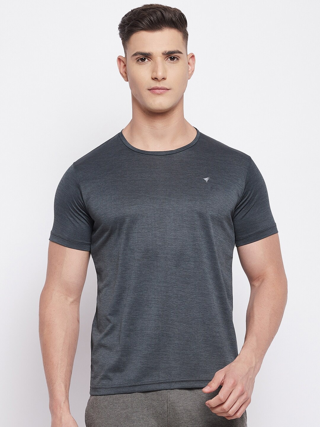 

NEVA Men Grey Solid T-shirt