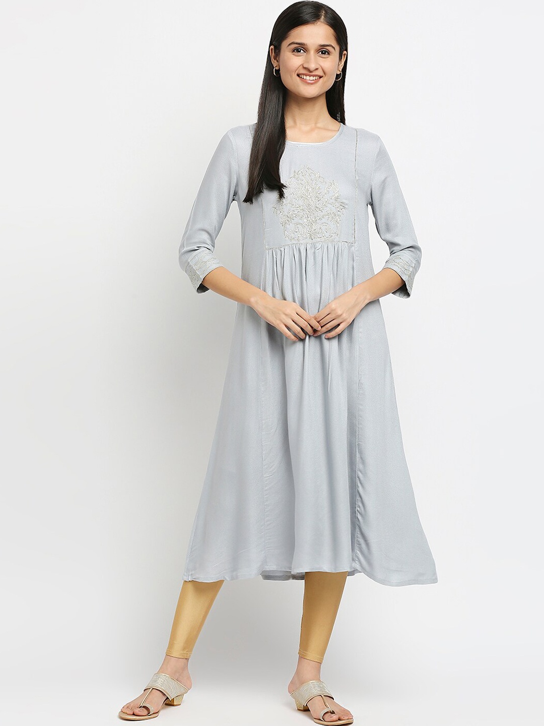 

Ethnicity Women Grey Ethnic Motifs Yoke Design Flared Sleeves Anarkali Kurta