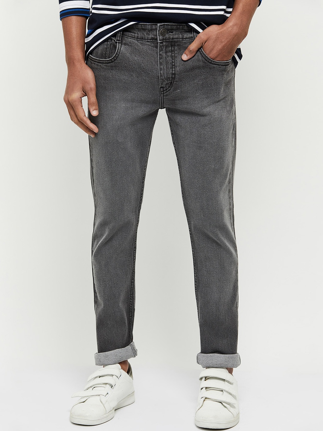 

max Men Grey Heavy Fade Jeans