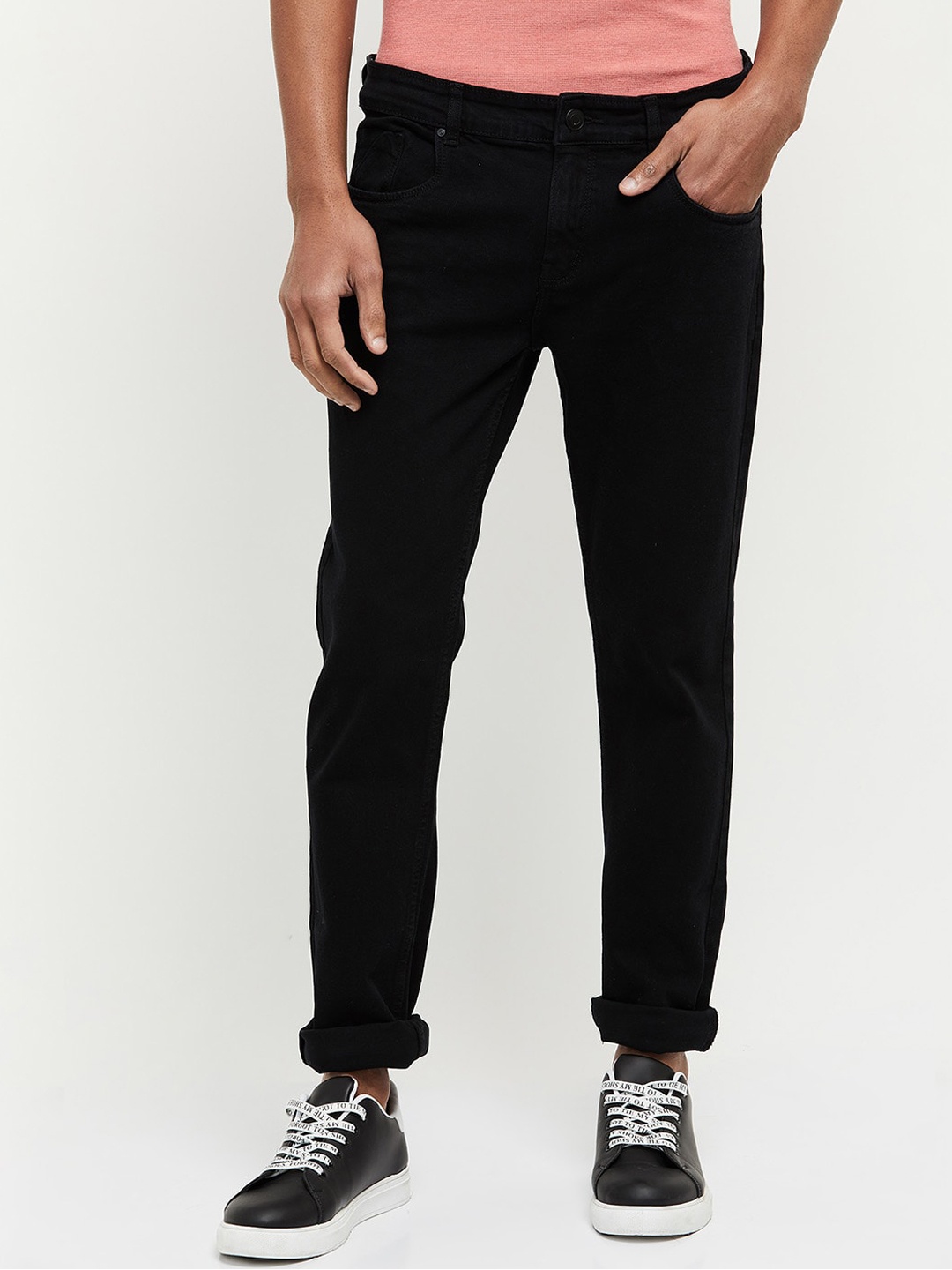 

max Men Black Solid Jeans