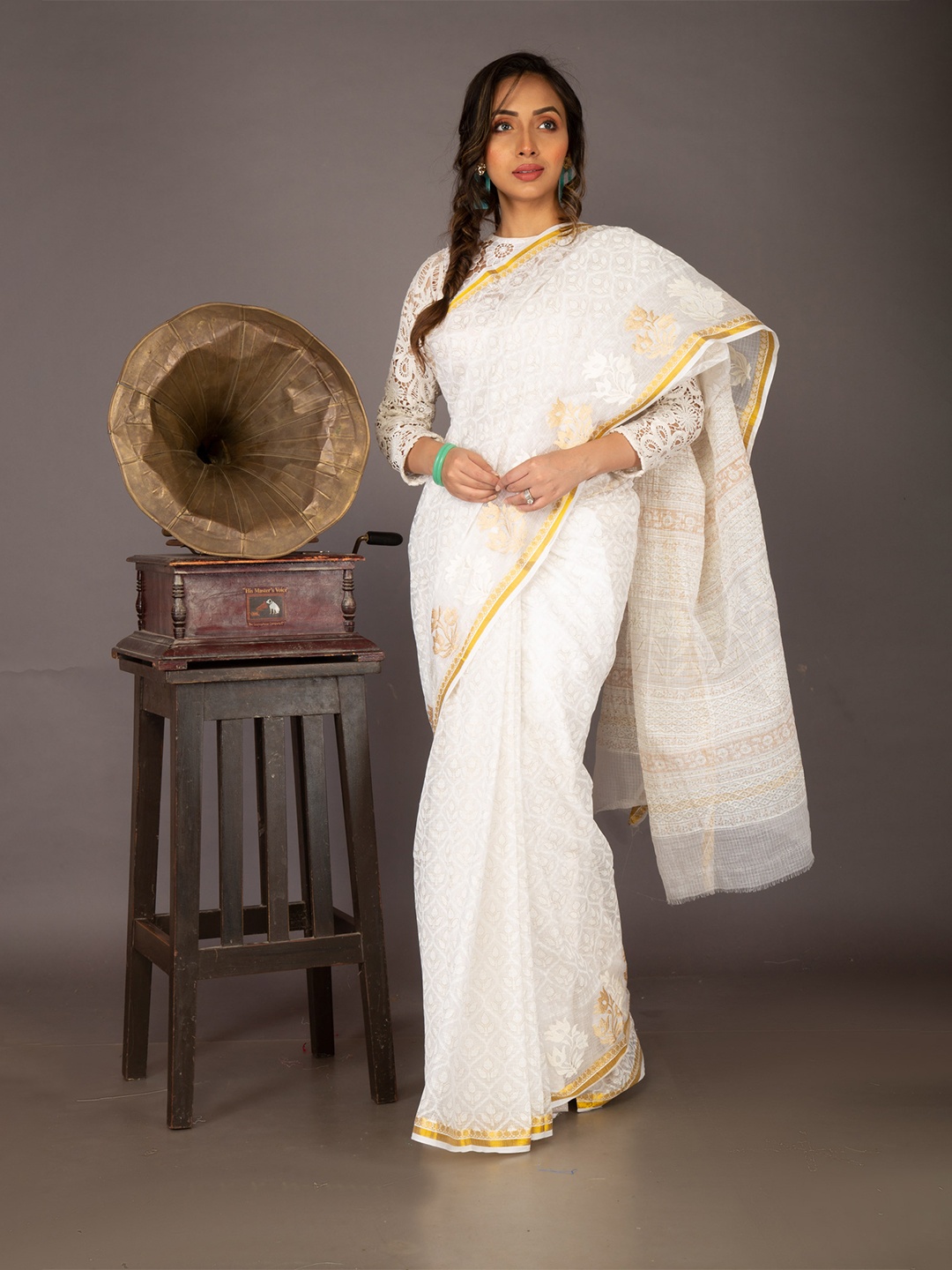 

Unnati Silks Off White & Gold-Toned Woven Design Chanderi Cotton Kota Saree