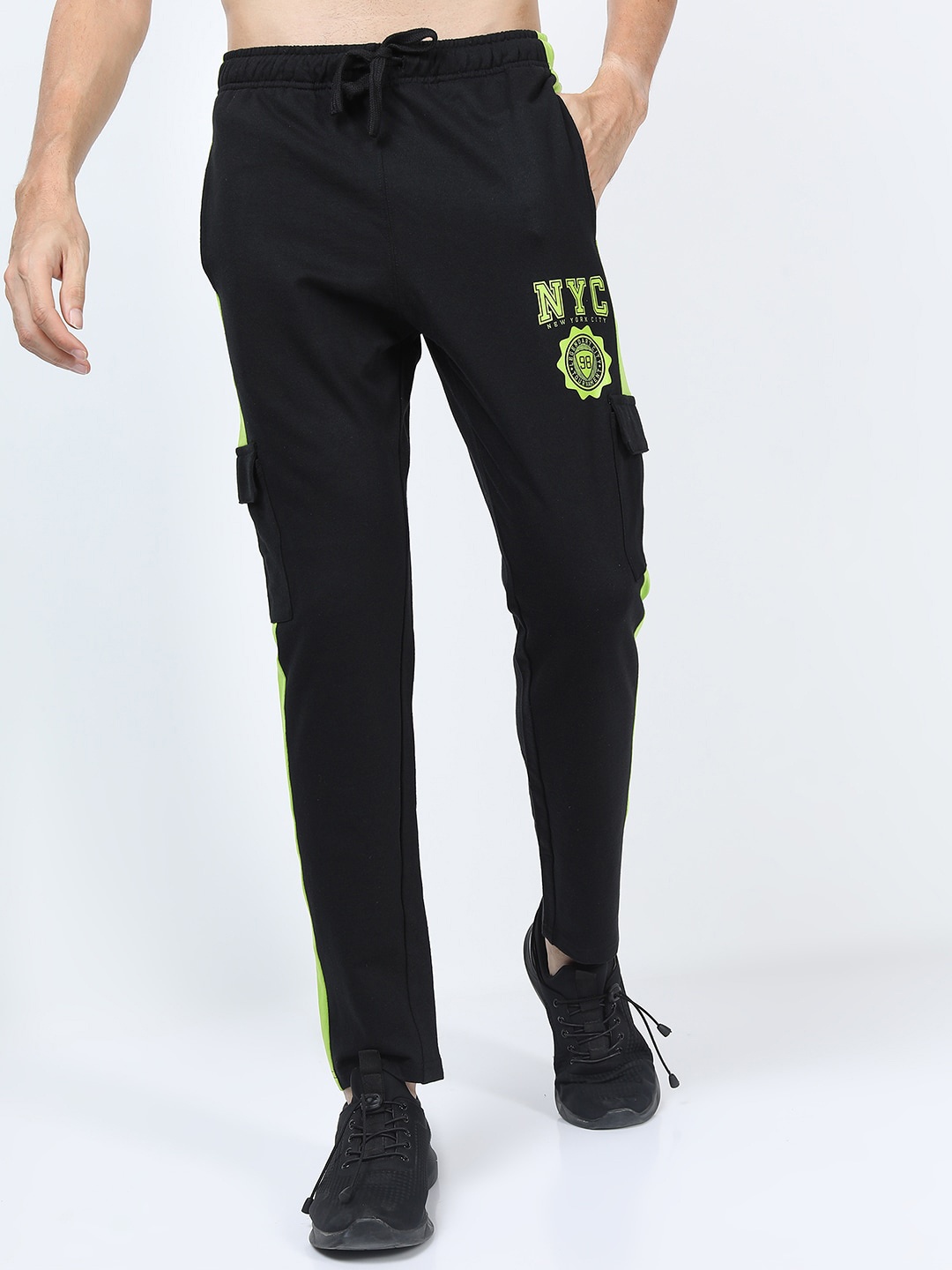 

HIGHLANDER Men Black Solid Slim-Fit Track Pants
