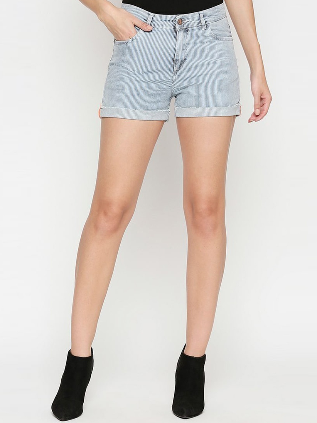

SPYKAR Women Blue Denim Shorts