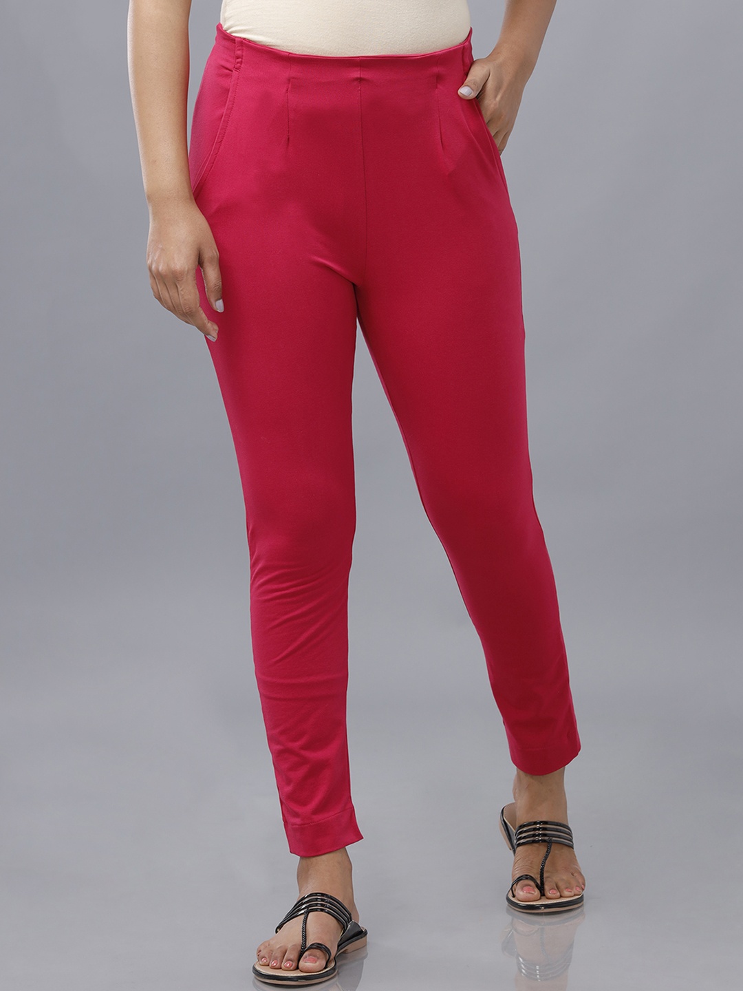 

De Moza Women Fuchsia Pencil Slim Fit Trousers