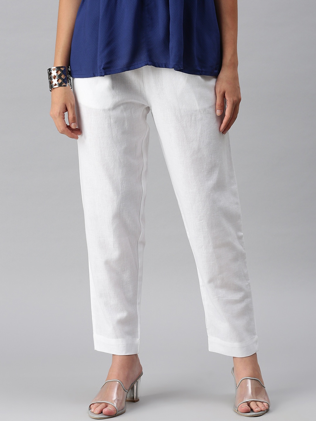 

De Moza Women White Solid Pencil Slim Fit Cigarette Trousers