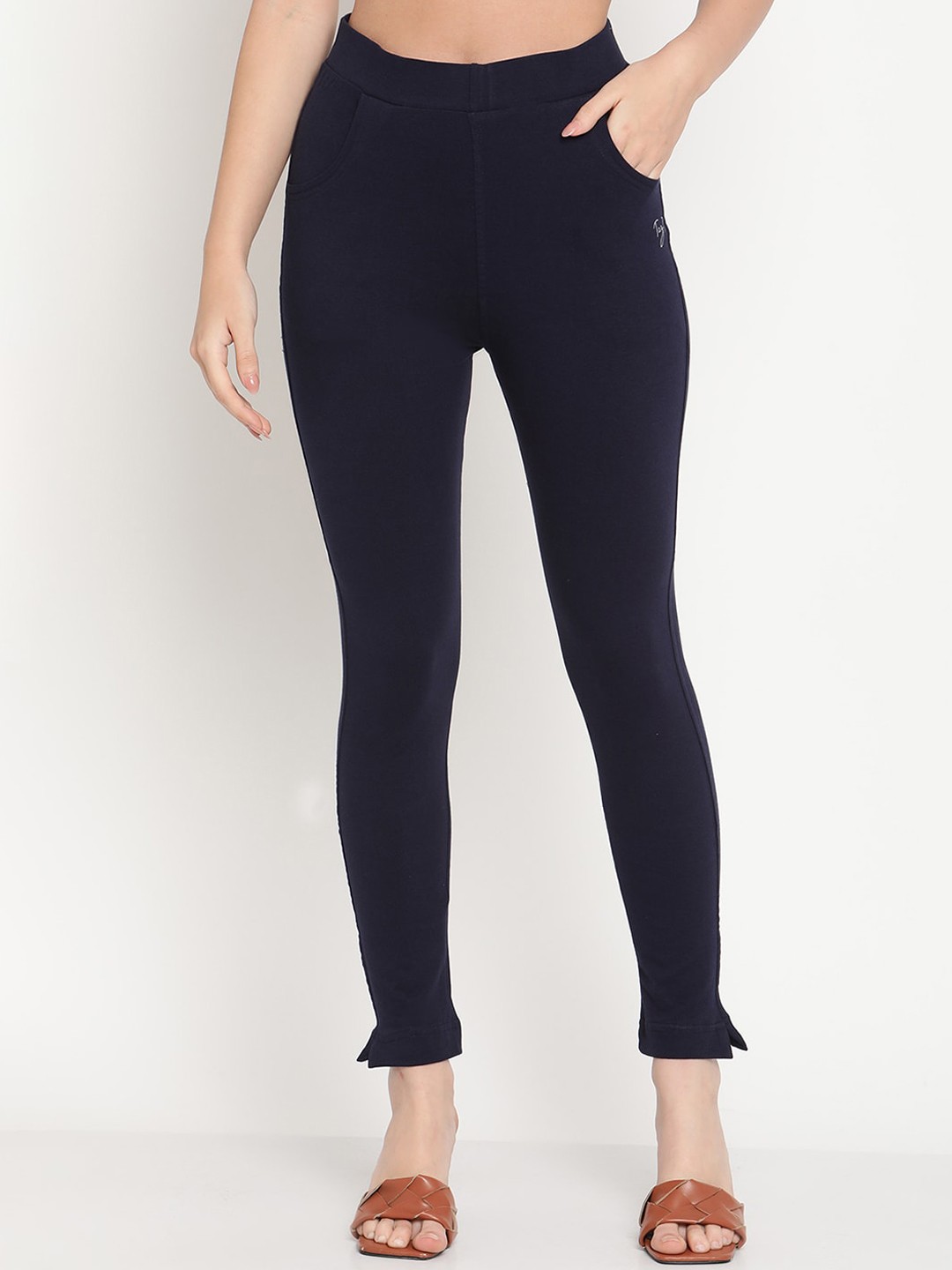 

TAG 7 Women Navy Blue Solid Leggings