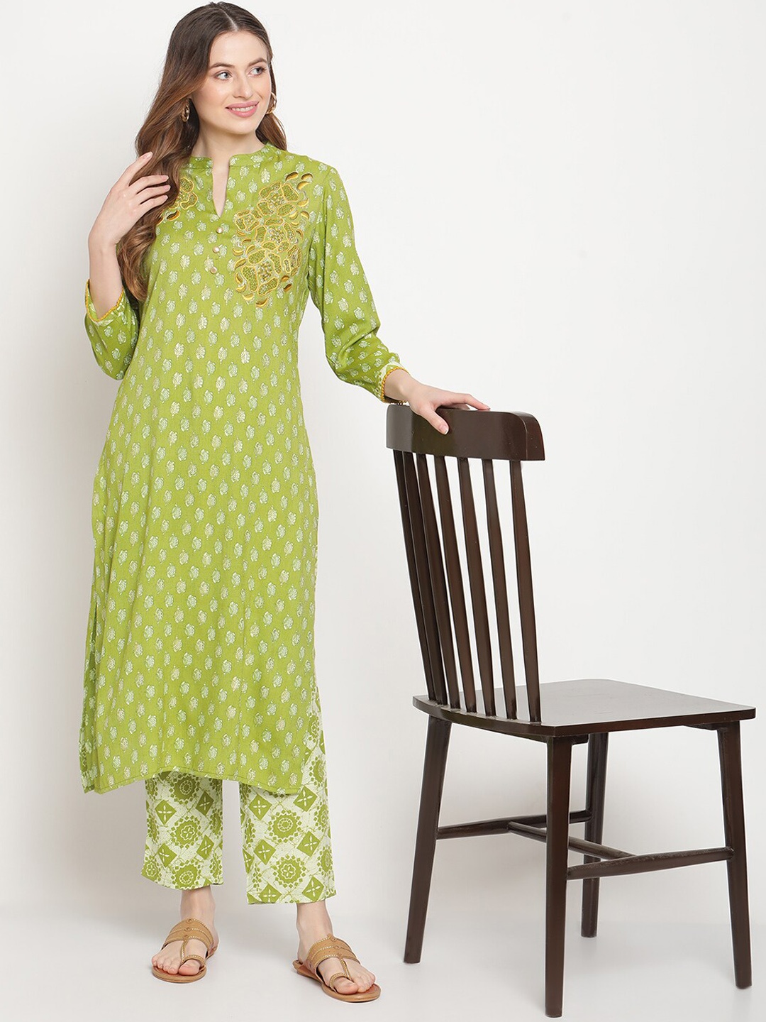 

Be Indi Women Ethnic Motifs Printed A-Line Kurta Set with Trouser, Green