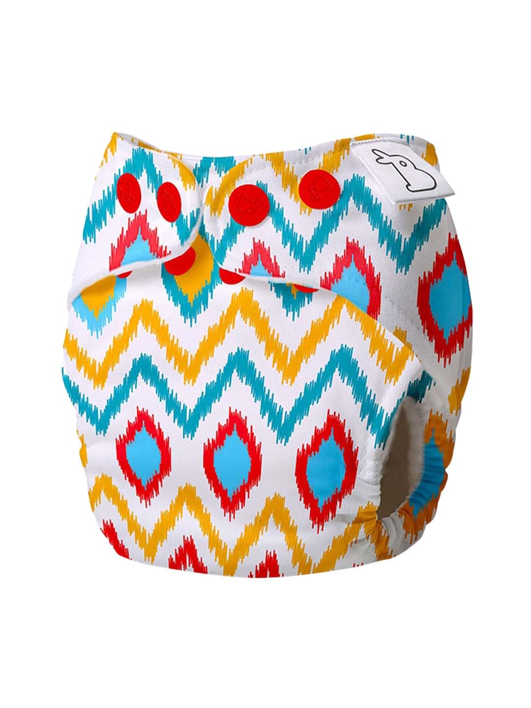 

SuperBottoms Set of 2 White & Red New Uno Freesize Cloth Sustainable Diaper with 2 Organic Soaker
