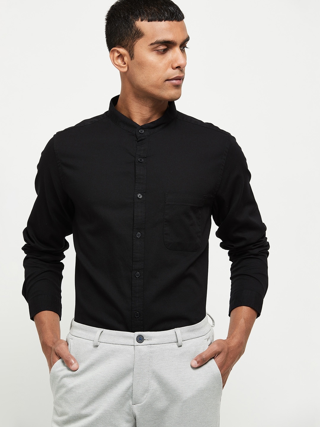 

max Men Black Solid Cotton Casual Shirt