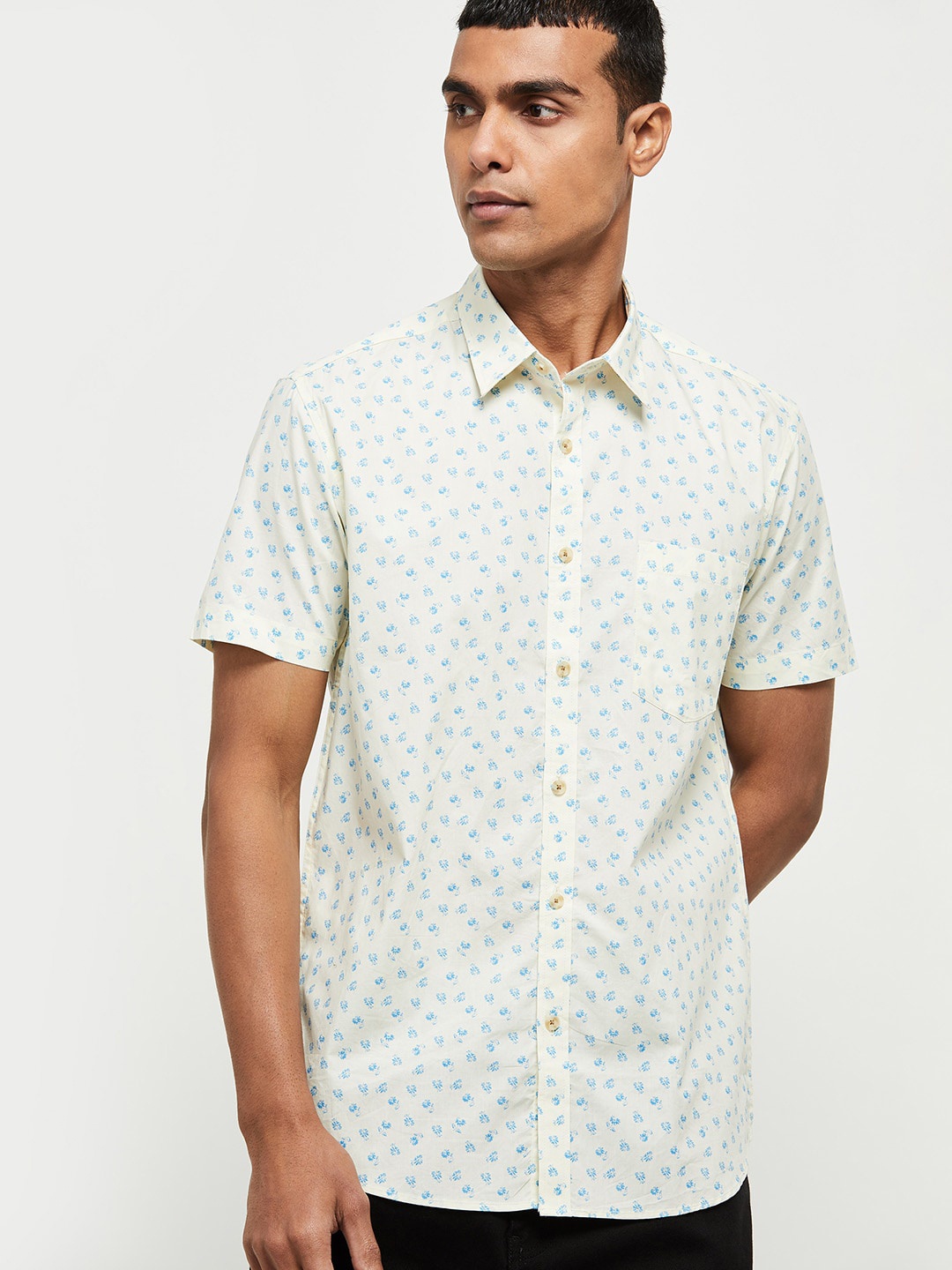 

max Men Beige Floral Printed Cotton Casual Shirt