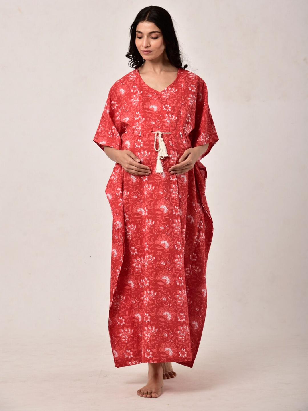 

Ikk Kudi by Seerat Red Printed Pure Cotton Maternity & Nursing Kaftan Maxi Nightdress