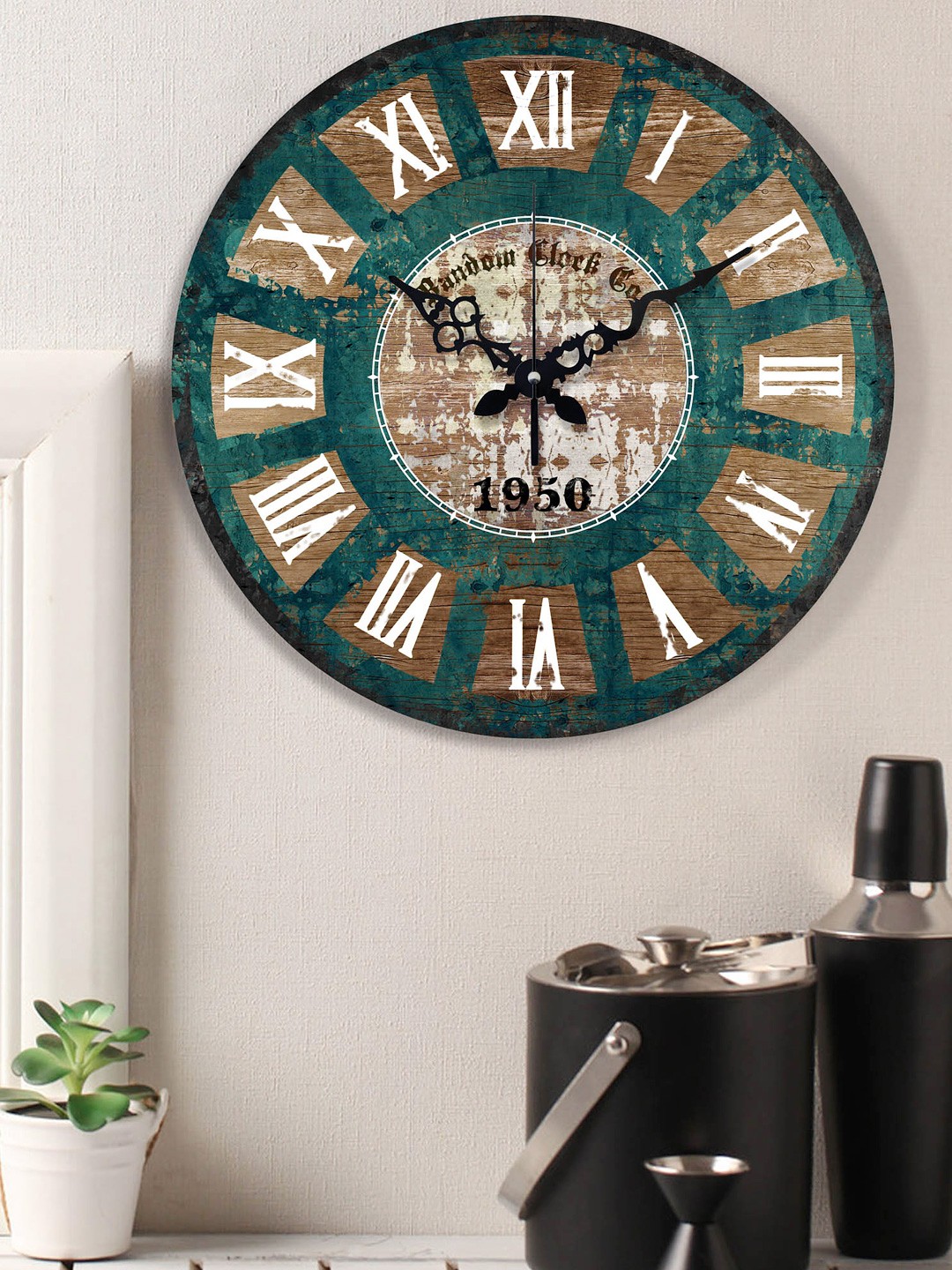 

RANDOM Green & Brown Smart 38.1 cm Analogue Wall Clock