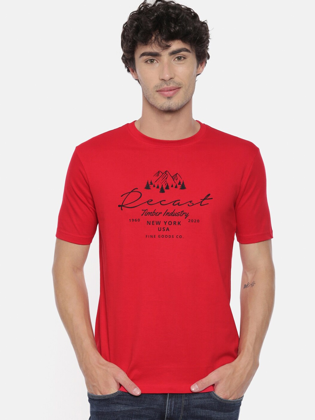 

recast Men Red Typography Printed Pure Cotton Bio Finish T-shirt