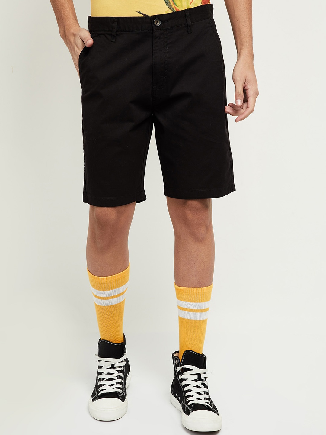 

max Men Black Shorts