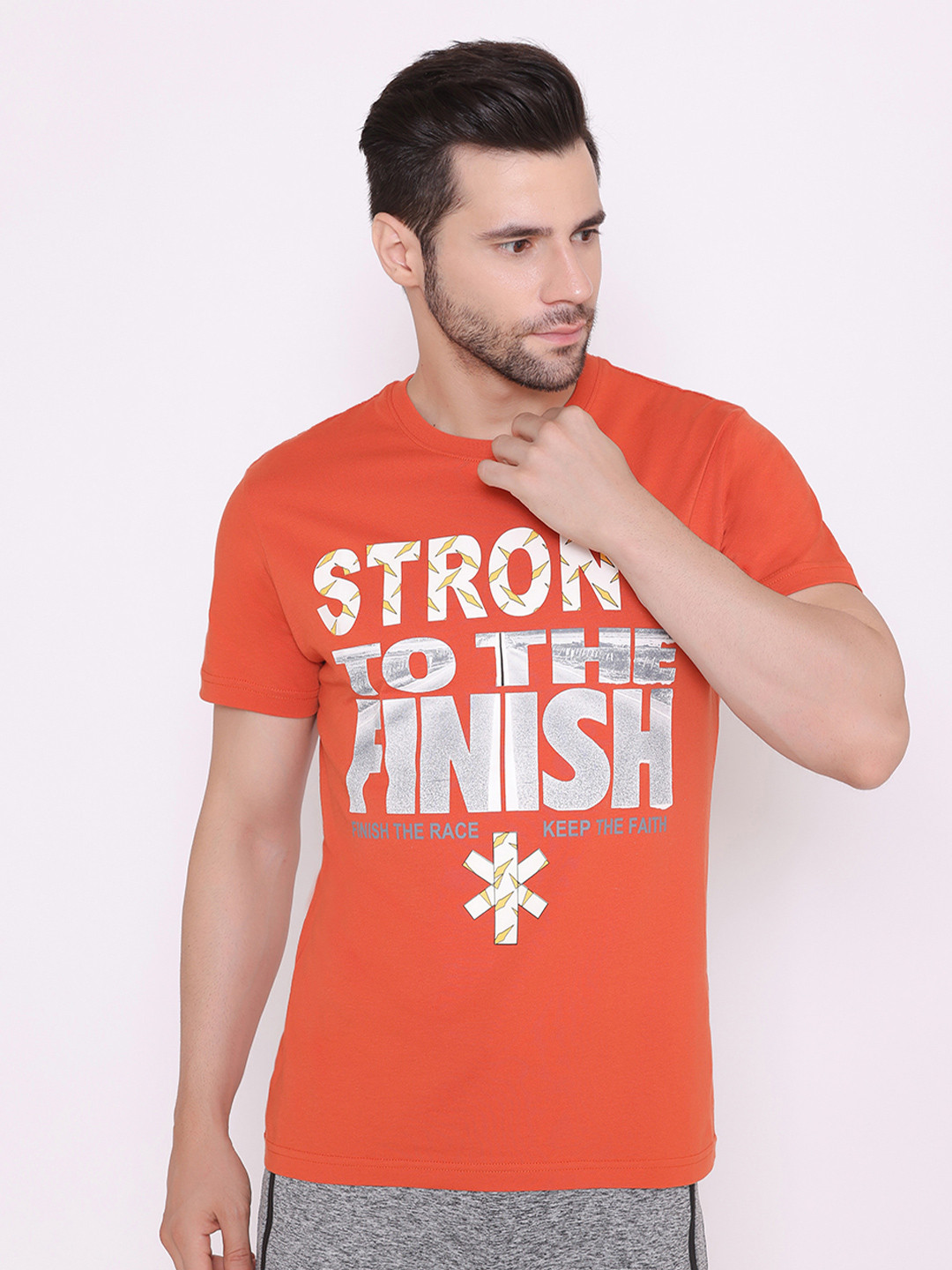 

BODYACTIVE Men Rust & Grey Typography Printed Cotton T-shirt