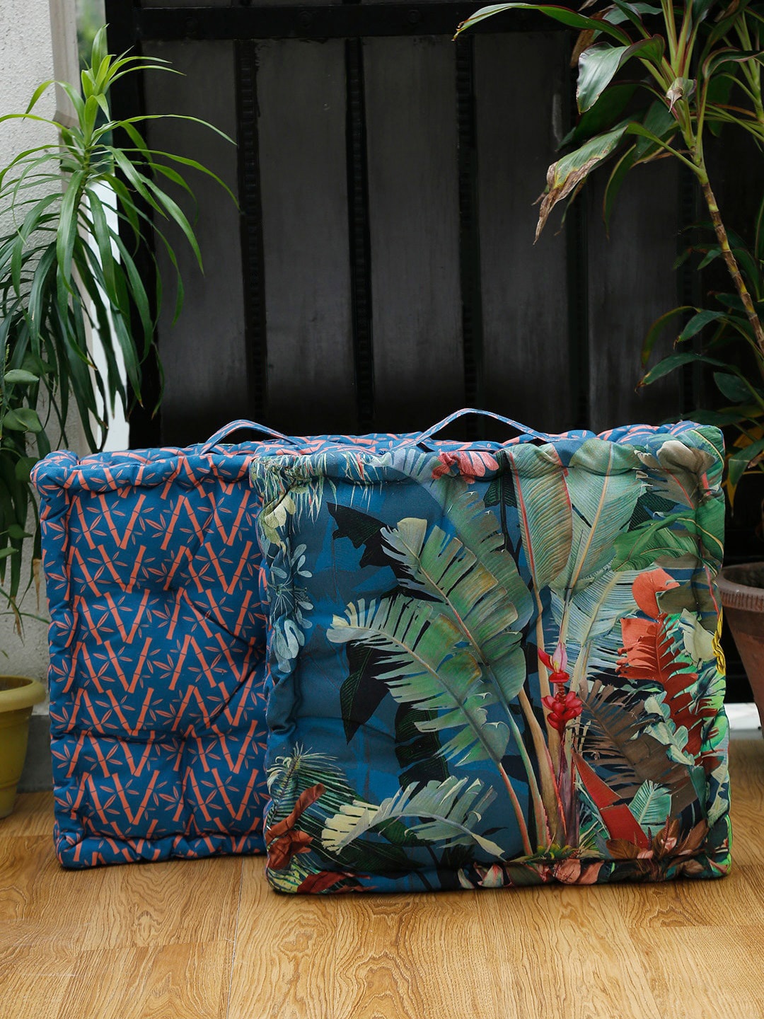 

BLANC9 Set Of 2 Tropical Cotton Floor Cushions With Handle, Blue
